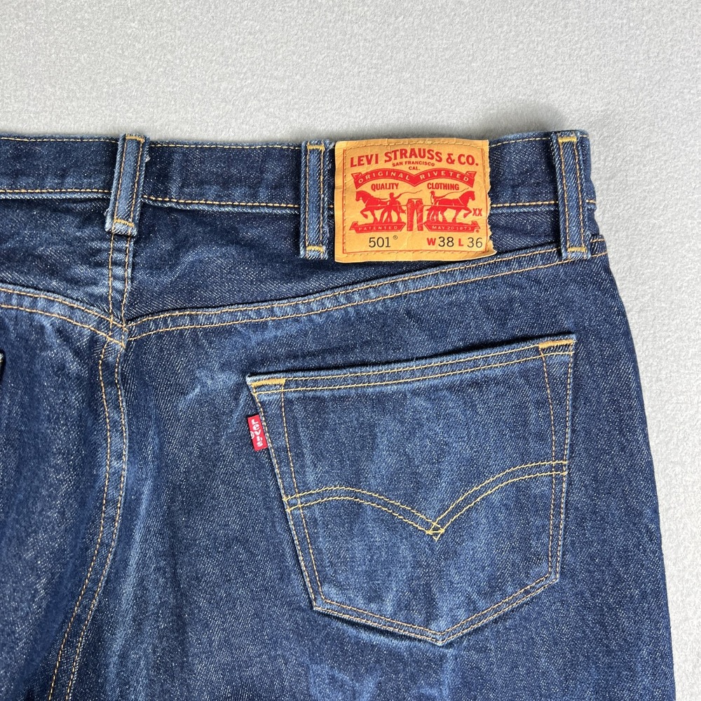 Levis 501 Jeans Fit 36x32 Original Fit Straight Fit Dark Wash Denim Button Fly - Picture 3 of 12